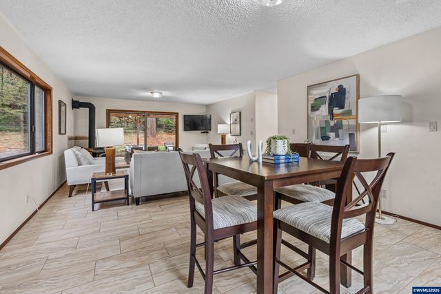 7555 NW McDonald Cir, Corvallis, OR 97330