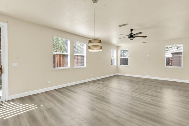 4909 Winamac Dr, Sacramento, CA 95835