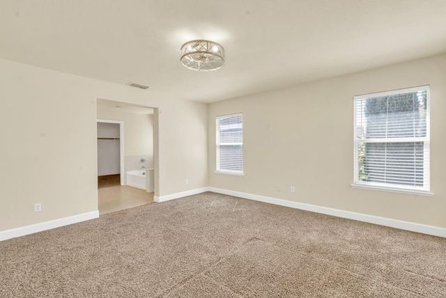 4909 Winamac Dr, Sacramento, CA 95835