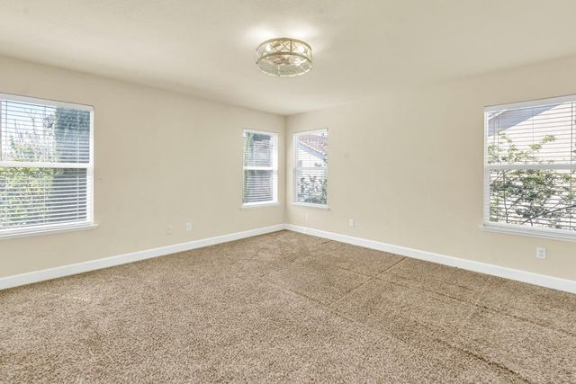 4909 Winamac Dr, Sacramento, CA 95835