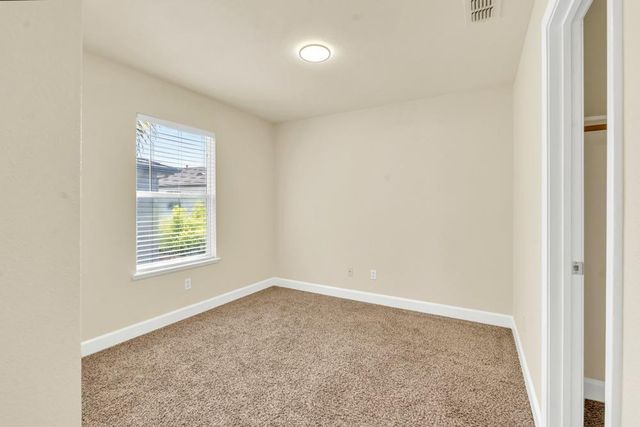 4909 Winamac Dr, Sacramento, CA 95835