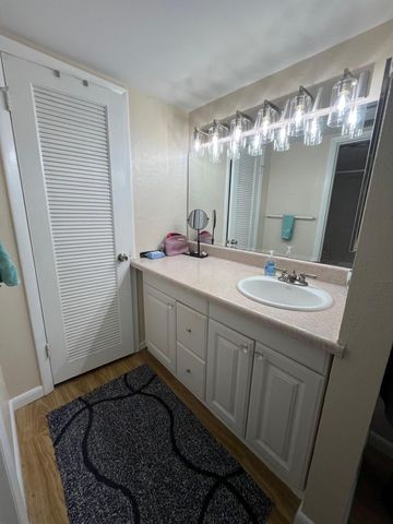 4054 N Pine Island Road 1a, Sunrise, FL 33351