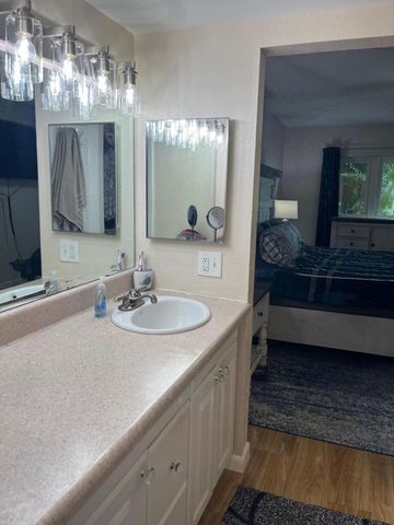 4054 N Pine Island Road 1a, Sunrise, FL 33351