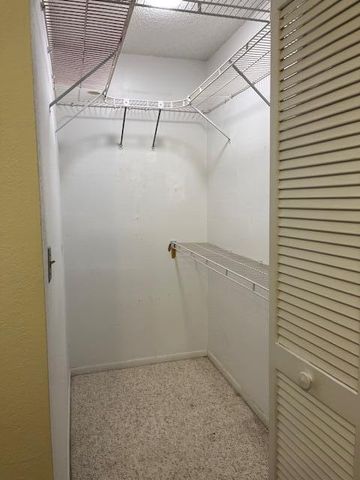 4054 N Pine Island Road 1a, Sunrise, FL 33351