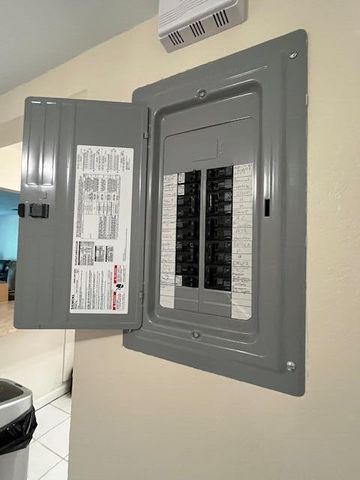 4054 N Pine Island Road 1a, Sunrise, FL 33351