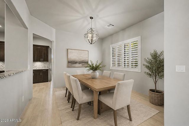 2639 W Lavitt Lane, Phoenix, AZ 85086
