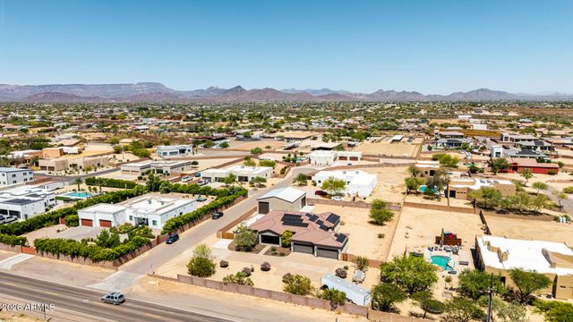 2639 W Lavitt Lane, Phoenix, AZ 85086