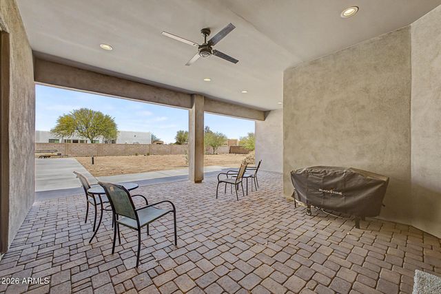 2639 W Lavitt Lane, Phoenix, AZ 85086