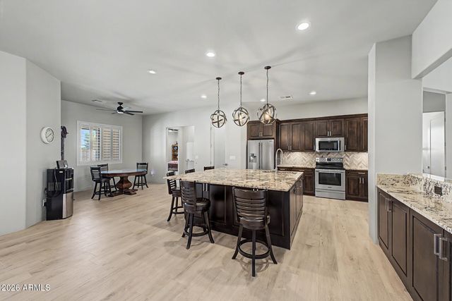 2639 W Lavitt Lane, Phoenix, AZ 85086