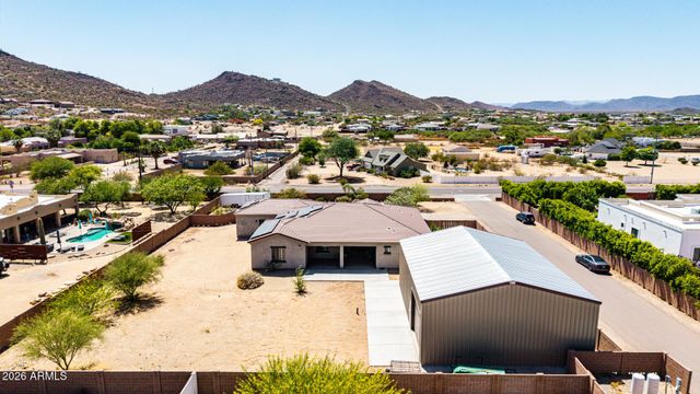 2639 W Lavitt Lane, Phoenix, AZ 85086