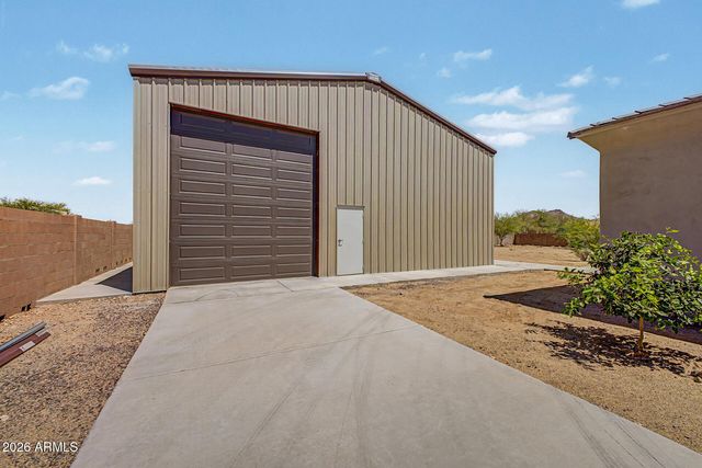 2639 W Lavitt Lane, Phoenix, AZ 85086