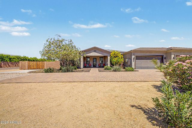2639 W Lavitt Lane, Phoenix, AZ 85086