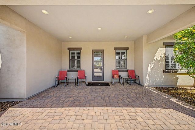 2639 W Lavitt Lane, Phoenix, AZ 85086