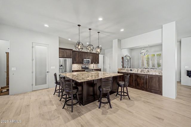 2639 W Lavitt Lane, Phoenix, AZ 85086