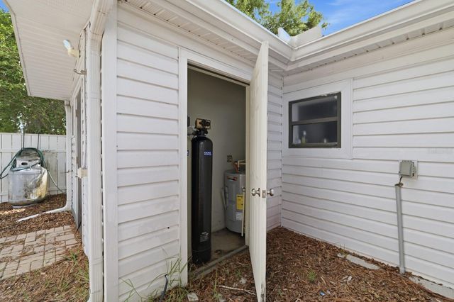15509 CASEY RD EXT ROAD B, Tampa, FL 33624