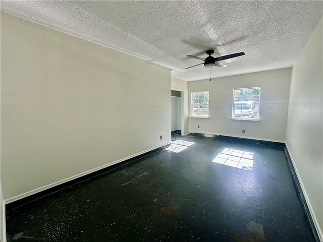 2202 S Jackson Cove, Russellville, AR 72802