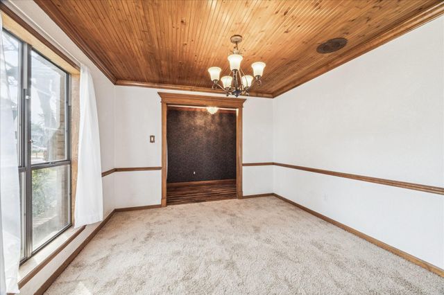 2704 Pine Needle Lane, Pearland, TX 77581