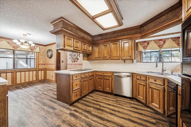 2704 Pine Needle Lane, Pearland, TX 77581