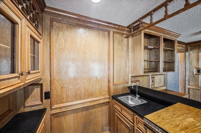 2704 Pine Needle Lane, Pearland, TX 77581