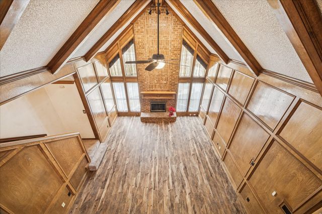 2704 Pine Needle Lane, Pearland, TX 77581