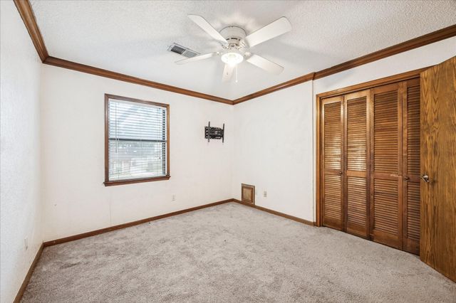 2704 Pine Needle Lane, Pearland, TX 77581