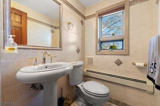 24 Faber Place, Nutley Twp., NJ 07110