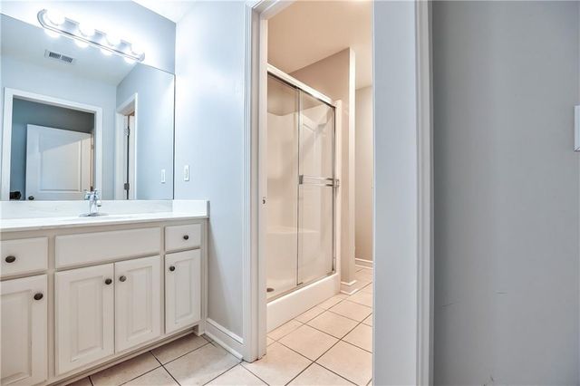 16620 Birch Street, Overland Park, KS 66085