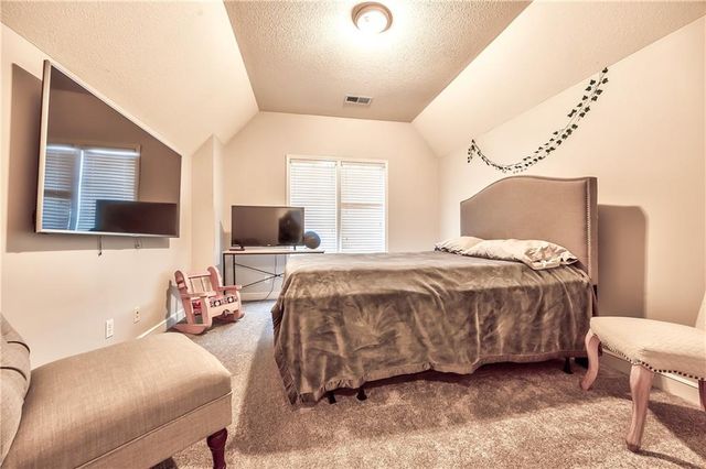 16620 Birch Street, Overland Park, KS 66085