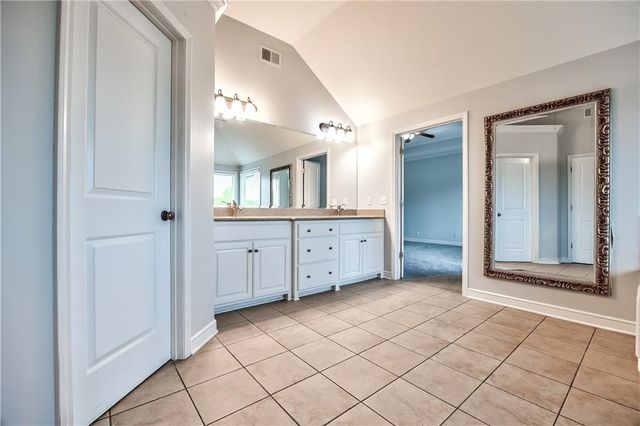 16620 Birch Street, Overland Park, KS 66085