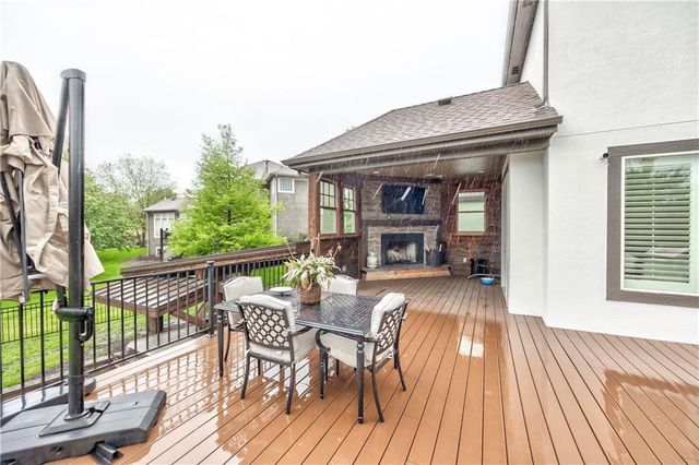 16620 Birch Street, Overland Park, KS 66085