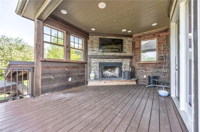 16620 Birch Street, Overland Park, KS 66085