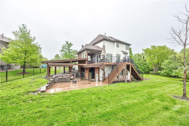16620 Birch Street, Overland Park, KS 66085