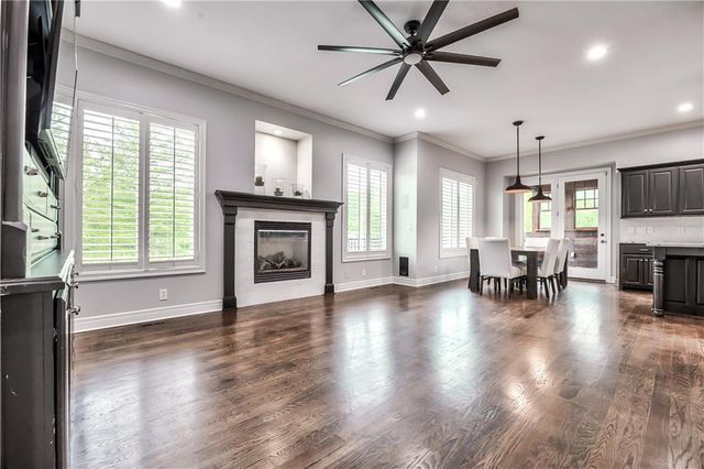 16620 Birch Street, Overland Park, KS 66085