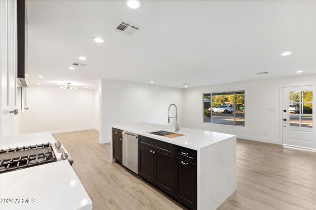 7035 E CYPRESS Street, Scottsdale, AZ 85257