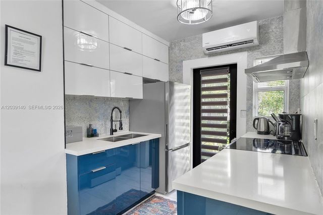 8270 NE 1st Place 4, Miami, FL 33138