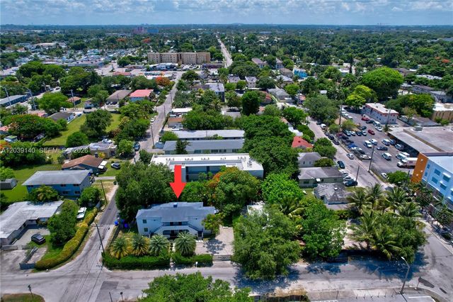 8270 NE 1st Place 4, Miami, FL 33138