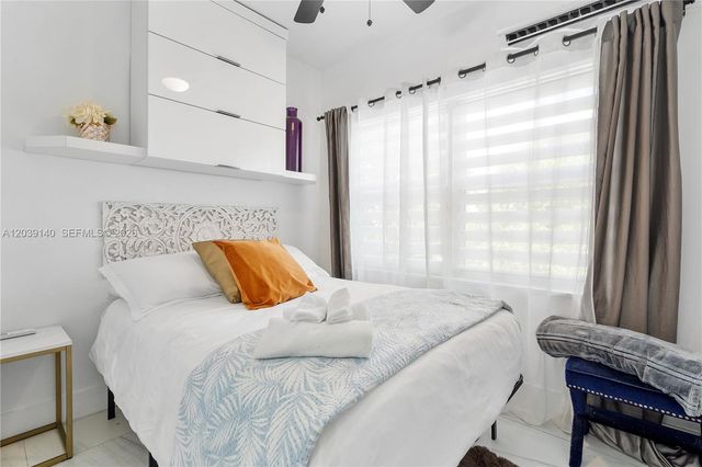 8270 NE 1st Place 4, Miami, FL 33138