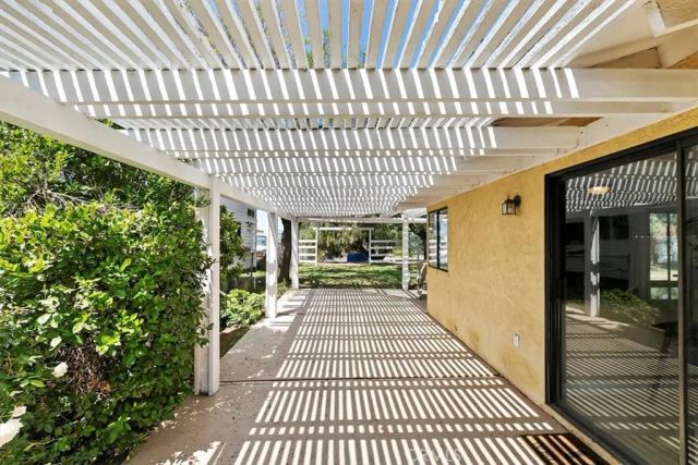 2386 Hialeah Circle, Norco, CA 92860