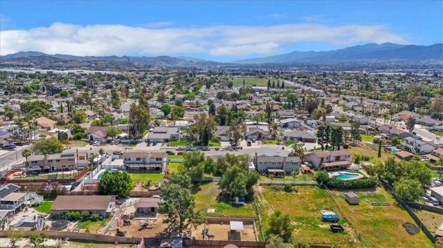 2386 Hialeah Circle, Norco, CA 92860