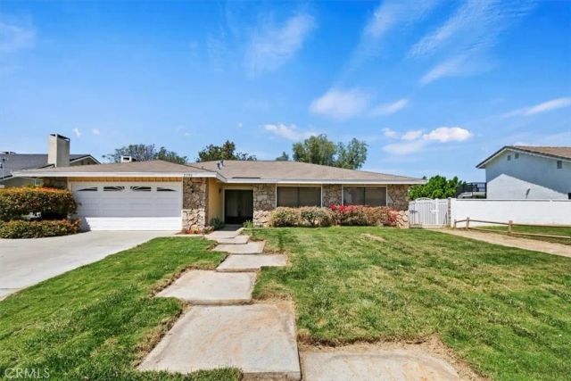 2386 Hialeah Circle, Norco, CA 92860