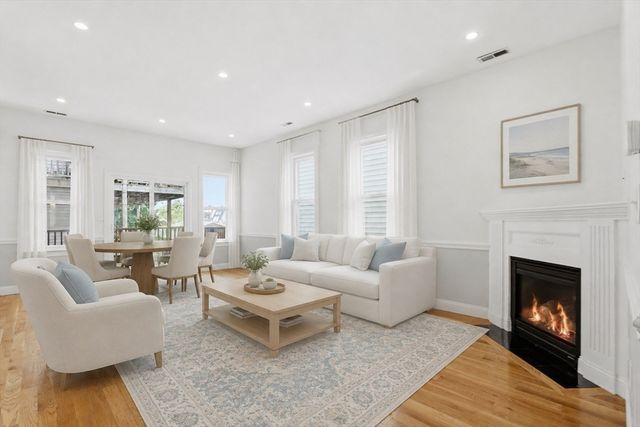 357 West Fourth St 2, Boston, MA 02127