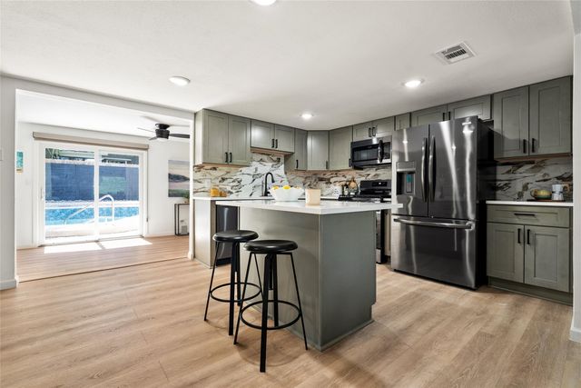 507 W Dittmar RD, Austin, TX 78745