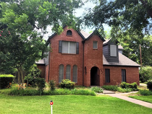 5001 Seminole Drive, De Cordova, TX 76049