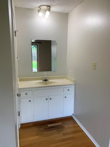 9222 Meadow Vale, Austin, TX 78758