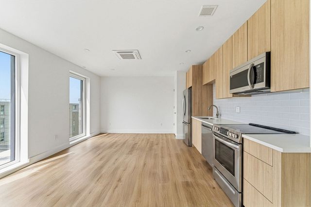 1035 Commonwealth Ave 609, Boston, MA 02215