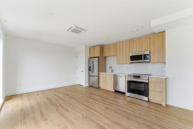 1035 Commonwealth Ave 609, Boston, MA 02215