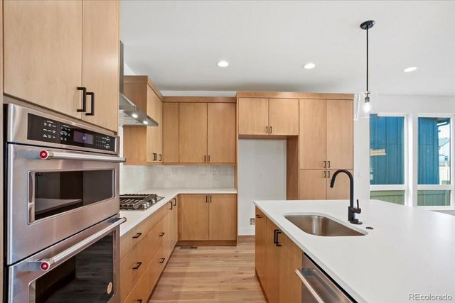 5604 Grandville Avenue, Longmont, CO 80503