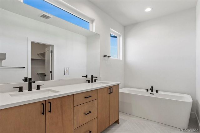 5604 Grandville Avenue, Longmont, CO 80503