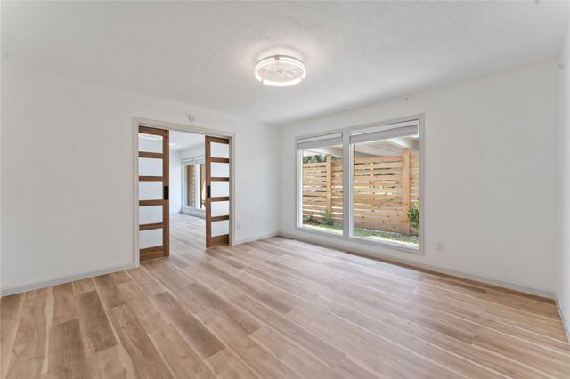 5722 W Bellfort Avenue, Houston, TX 77035