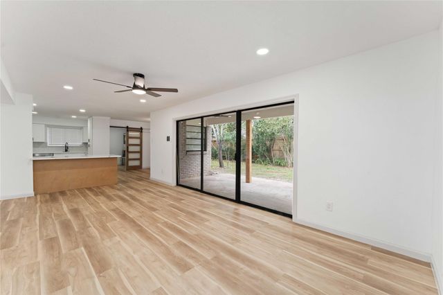 5722 W Bellfort Avenue, Houston, TX 77035